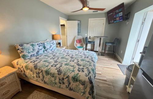 Sea Urchin - Amazing Private Suite Large Bath 3.3mi 2 Beach - Photo 5