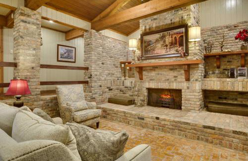 Dularge Grand Villa - Steps to Marina and Fishing! - Foto 3