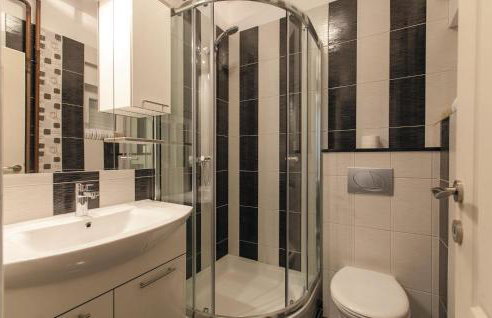 Stunning Home In Tugare - Photo 30