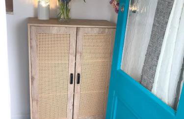 Entire Apartment in Pretty Coastal Village - Foto 17