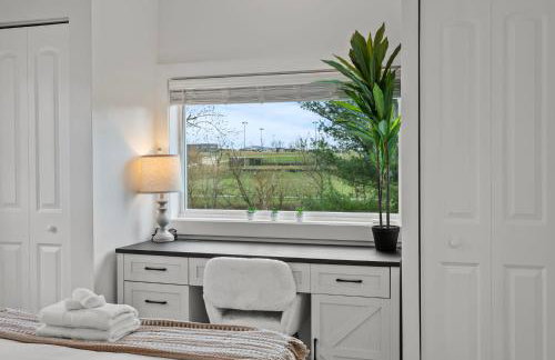 Creekside Stay | Peaceful Cottage | Elkhorn - Foto 11