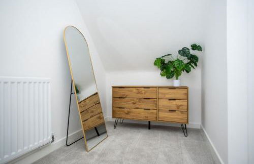 Willow by Alt-Stay - 3 Bed Home - Parking, WiFi & EV Plug - Contractors & Relocations - Weekly & Monthly Rates - Foto 19