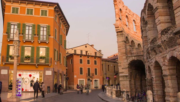 Lateral da Arena de Verona