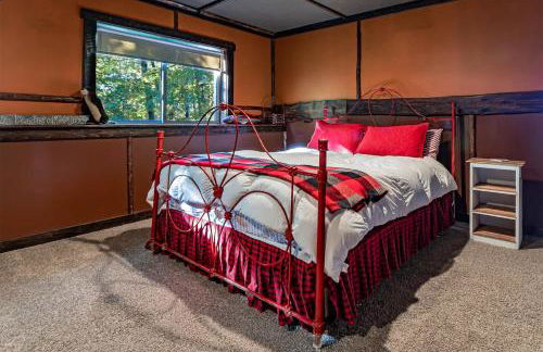 Spacious Leech Lake Home on 2 Private Acres, 200' of lake shore 15 Minutes to Walker with boat lift, dock, swimming, fire pit - Foto 56