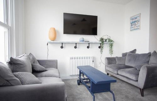 Lovely 3-Bedroom Apartment with Stunning Sea Views - Foto 28