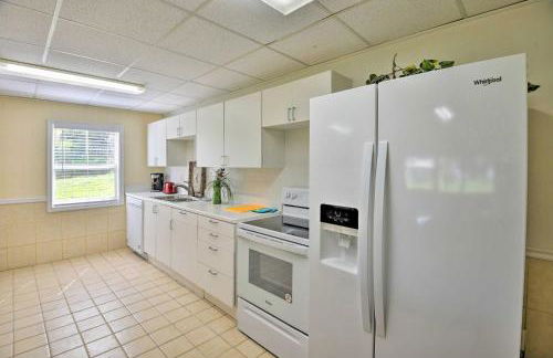 Waterfront Welaka Escape with Private Docks! - Foto 6