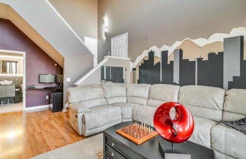 WFH Setup and Garage Parking! Modern Denver Condo - Foto 1