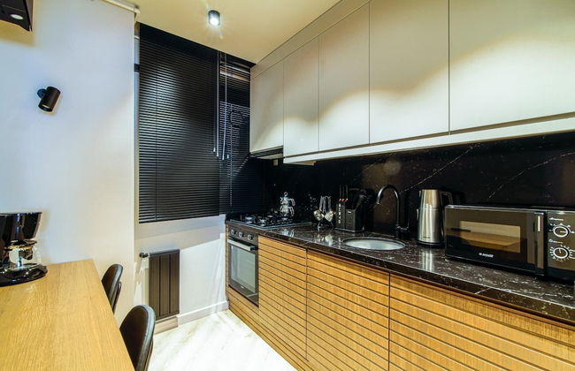 Chic and Convenient Flat in Central Besiktas - Photo 10