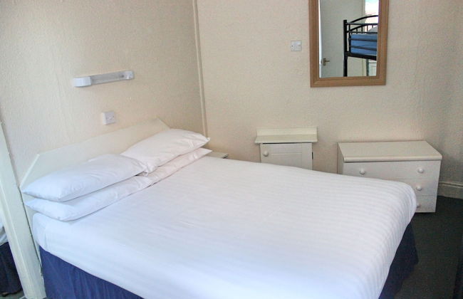 Sandpiper Holiday Apartments - Photo 11