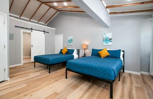 Farmhouse and Charming Place - Photo 21