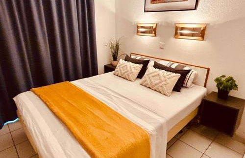 Dans un cadre d'exception, Vue mer panoramique à Agay Côte d'Azur, Village Vacances Cap Esterel, 2 chambres, avec jardin, golf, climatisation, Wifi, 5 piscines - Foto 13