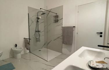 Orvieto: Spacious 3BR 3BA apartment with balcony & patio - Photo 18