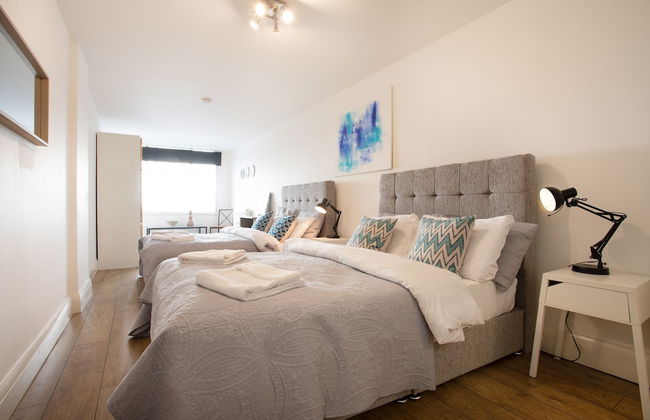 Rest & Recharge Regents Court 3bed 2bath - Foto 2