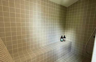 Light-Filled House With Pool In Petit Piquey - Photo 12