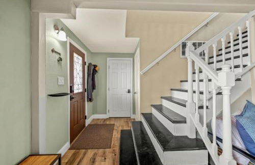 MtnCity Views 4BR Firepit FamilyRetreat NearUNR - Foto 74