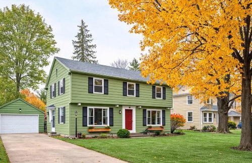 River Drive Retreat - Family Neighborhood sleeps 10 - Foto 5