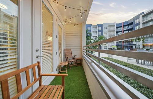 Chic 2BR w Pool Pet-Friendly Unit #14 - Foto 17