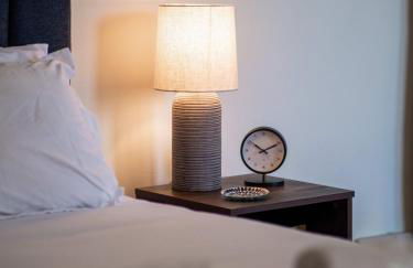 Carriage Manor - Sun Soaked 1BR - Close to CCF - Foto 18