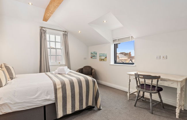 Billycan Penthouse - Tenby Town Centre - Photo 15