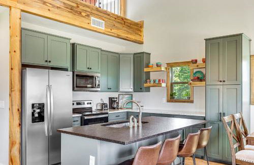 Family Tradition Glenwood Cabin with River Access! - Foto 7