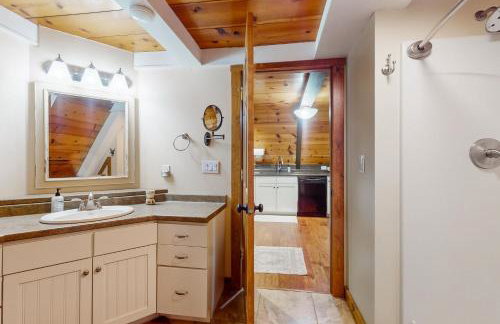 A Frame Cabin Sleeps 9 Pickleball Court Boat Slip - Foto 9