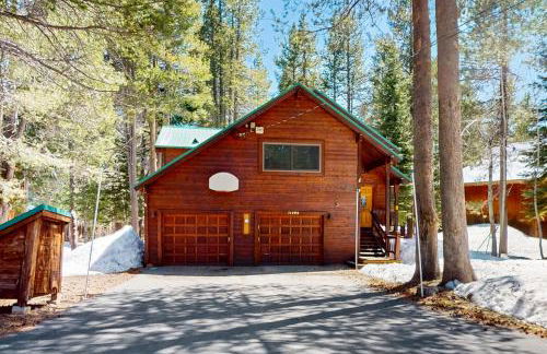 Tastefully-Updated, Classic Tahoe Family Home - Photo 26