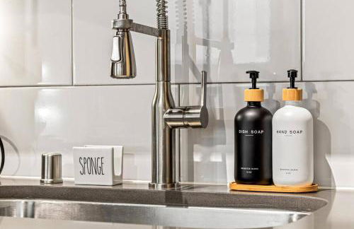 DT 2BD Steps from Target Field+GYM+KTCHN+LNDRY - Foto 45