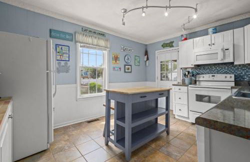 The Great Escape - renovated in-town charm! - Foto 10