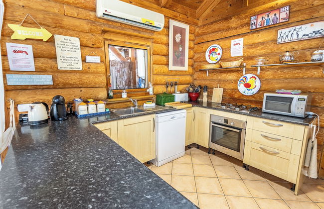 Luxurious Private Cabin Pool Hottub & Fireplace - Foto 7