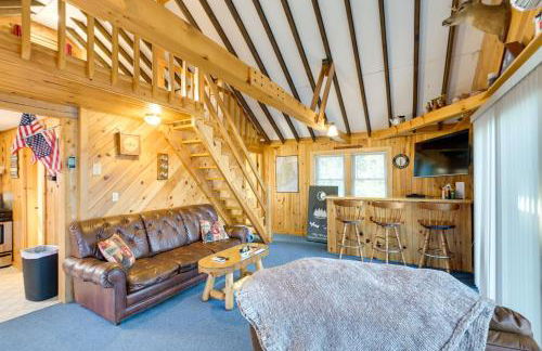 Cozy Chemo Pond Cabin with Dock and Waterfront Views - Photo 3