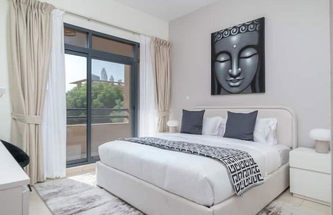 Vogue - Spacious 3BHK Greens & Views - Photo 12