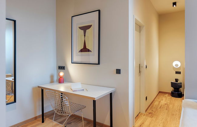 homie stay am Paradeplatz in der Würzburger Innenstadt - Foto 8