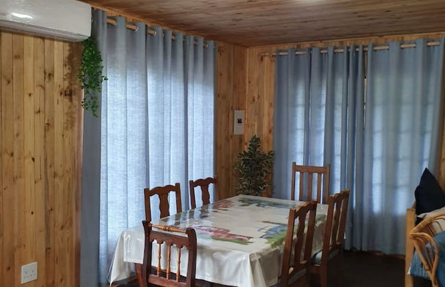 Hout Huisie Wooden House Self Catering Africa Bush Vacation In Marloth Park - Foto 13