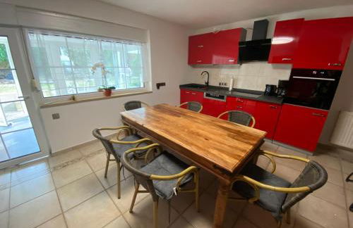 Stilvolles Ferienhaus mit Garten für 6 Personen - Foto 1