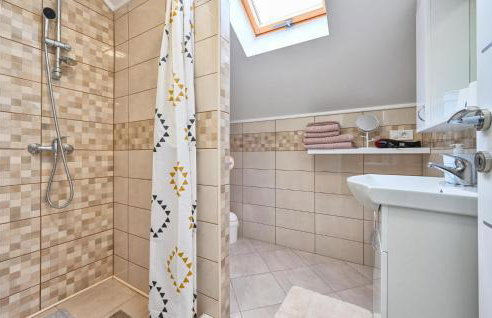 Awesome Home In Paruzevina With Sauna - Foto 42