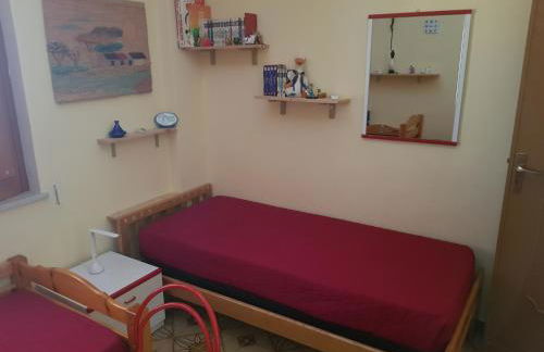 Villa del Golfo Urio with swimming pool shared by the two apartments it is essential to have a car - Foto 12