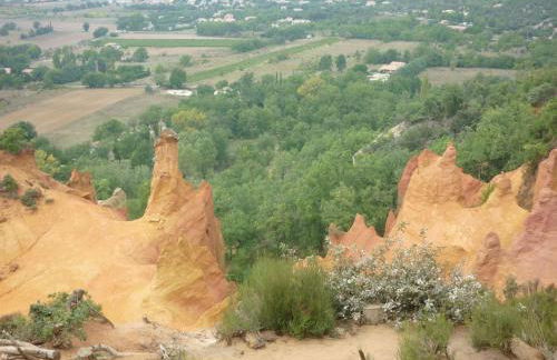 La petite maison avec piscine face au Luberon - Foto 35