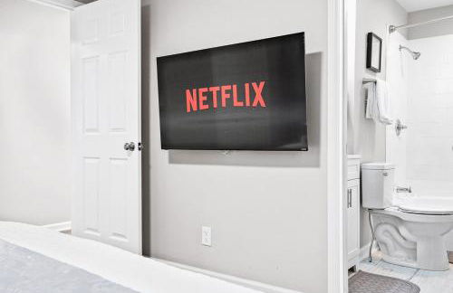 Sleek 3 BR home with self check in Private! - Foto 24