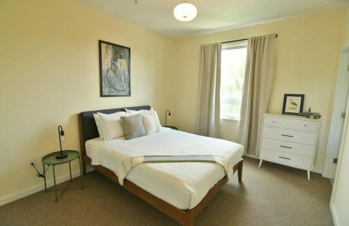 Greensview Apt 2 Bedroom, 2 Bath - Beautiful views! - Foto 12