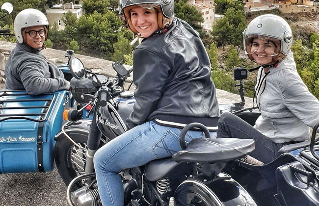 Visite privée à la découverte des vins de Provence en side-car - Photo 1