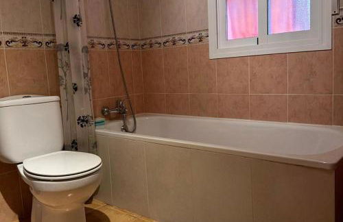 Casa Bueno- Sleeps 7 Private Pool & AirCon - Foto 39