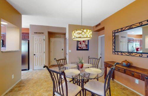 Snowbird-friendly condo with heated pool, gym, grill, patio, pool spa, clubhouse - Foto 9