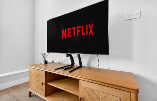 Stunning 2BR Apartment Cardiff Bay with Balcony - Foto 2