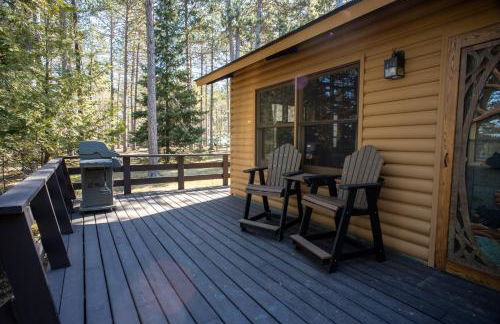 Traditional Cabin - Family Headquarter - 2 Bed Cabin - Fast Wi-Fi CB09 - Foto 9