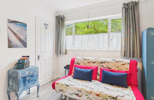 Seaside 2-bed Home in Flushing with Free Parking & sea views - Foto 21