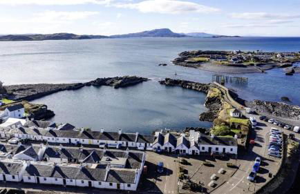 Misty Isles Cottage- Ellenabeich, Easdale, Isle of Seil - Photo 15