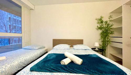 BnGo I Le Spacieux I 12 personnes, 5 chambres, 2 salle de bain, parking privé, WC séparé, Wifi - Foto 4, towels