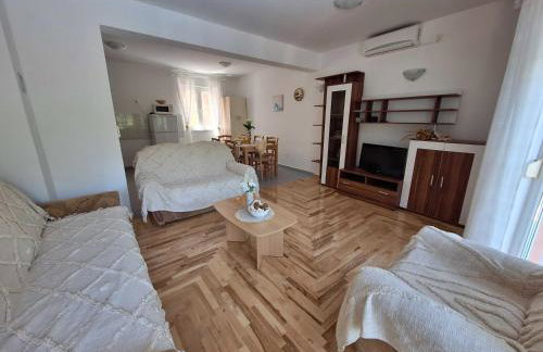 Bella Vista - Foto 16