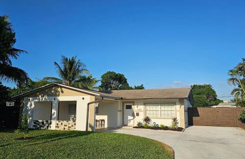 Sunny Goldie - Photo 1