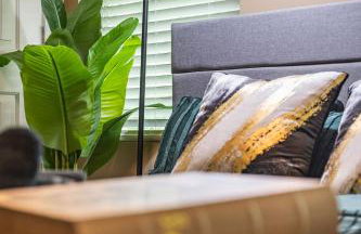 4BR Townhouse King Bed 2-Story Near NC State - Foto 19